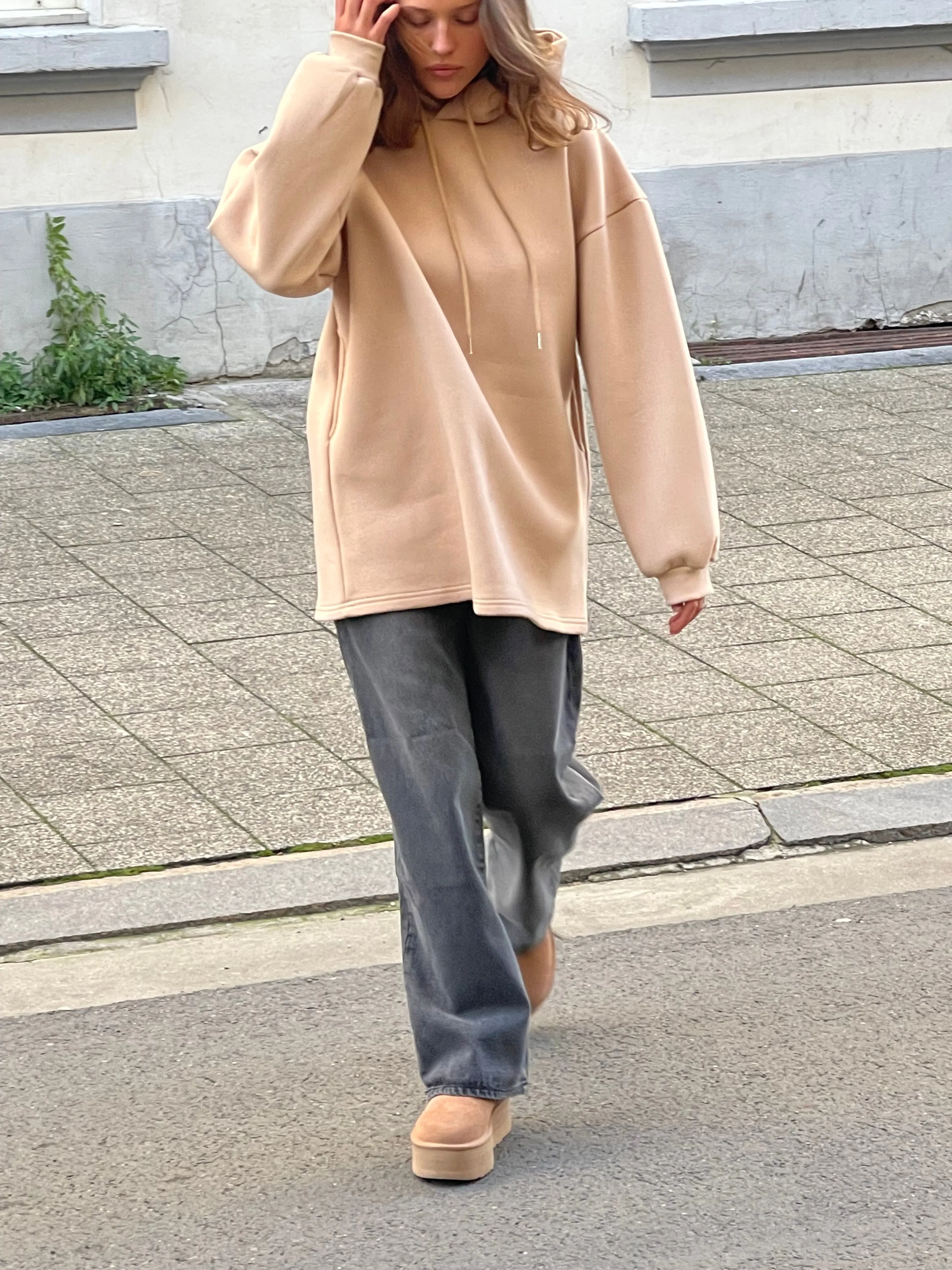 Long Fitted Oversized Hoodie Camel