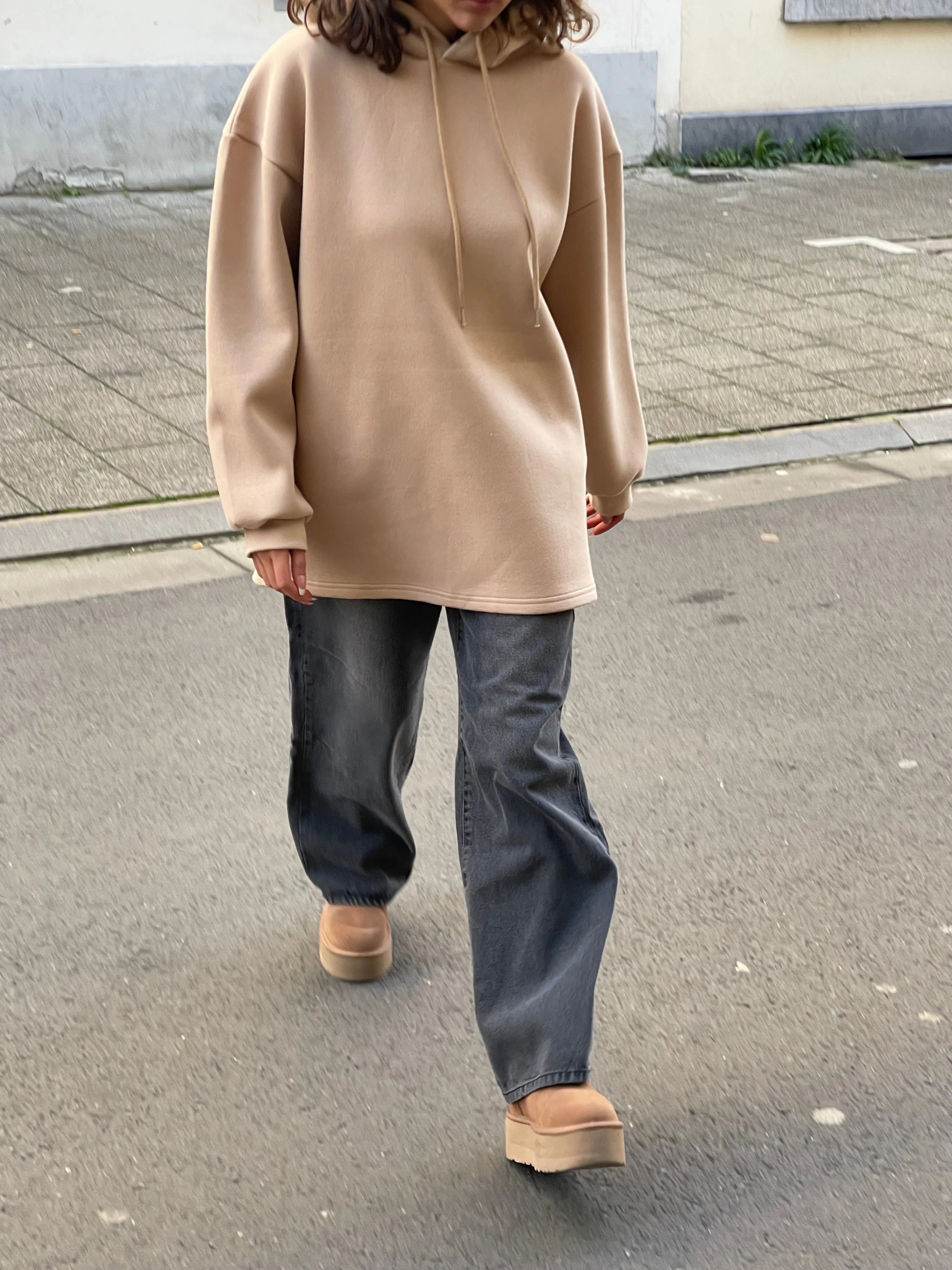 Long Fitted Oversized Hoodie Camel