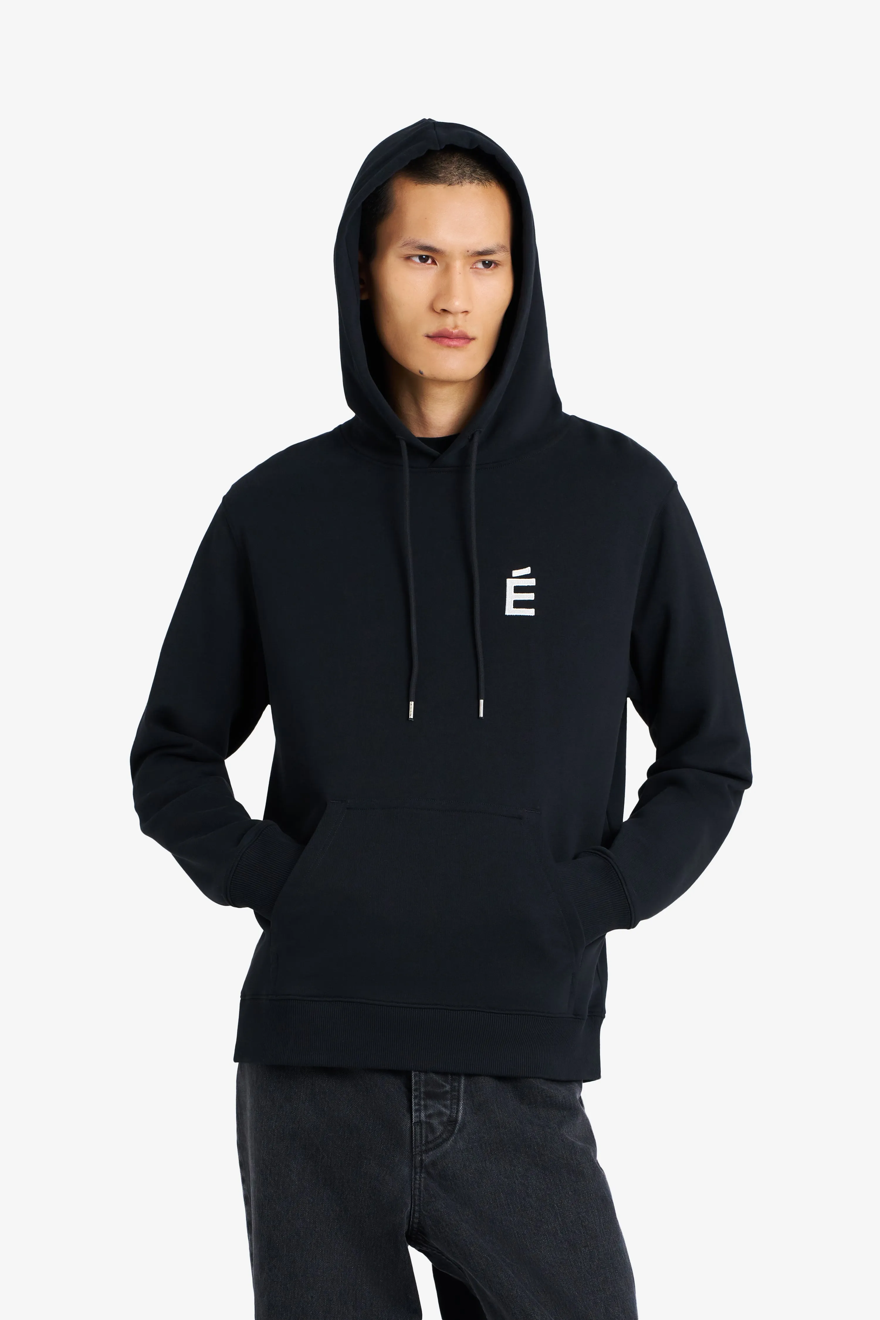 REGULAR HOODIE É WHITE BLACK