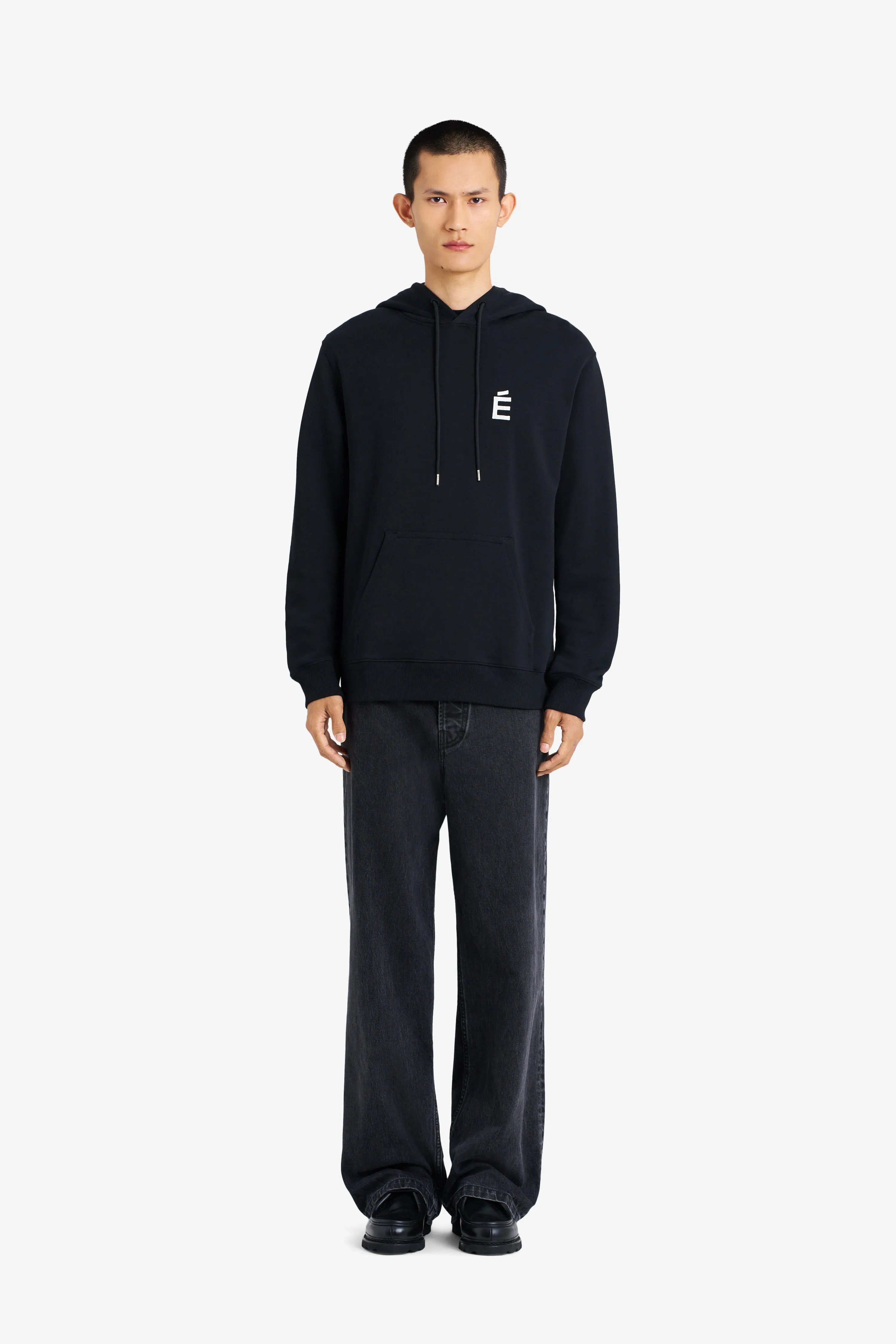 REGULAR HOODIE É WHITE BLACK