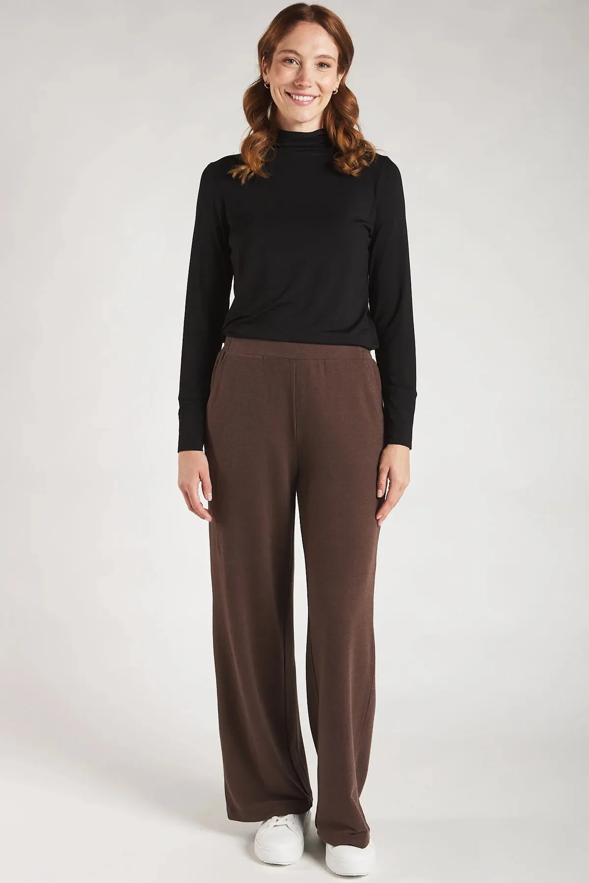 Terrera / LNBF, 586600 Dalya Funnel-Neck Bamboo, Black