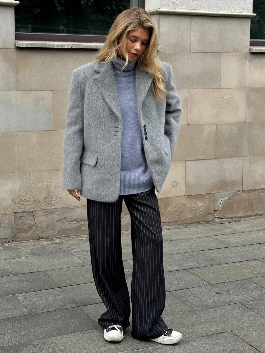 Women's Fashionable Loose Lapel Plush Coat